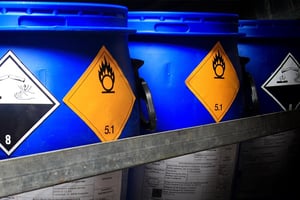 Handlungshilfen zur Lagerung von Gefahrstoffen